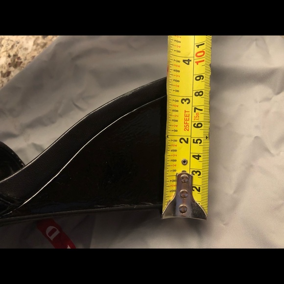 PRADA SANDALS - Picture 9 of 11